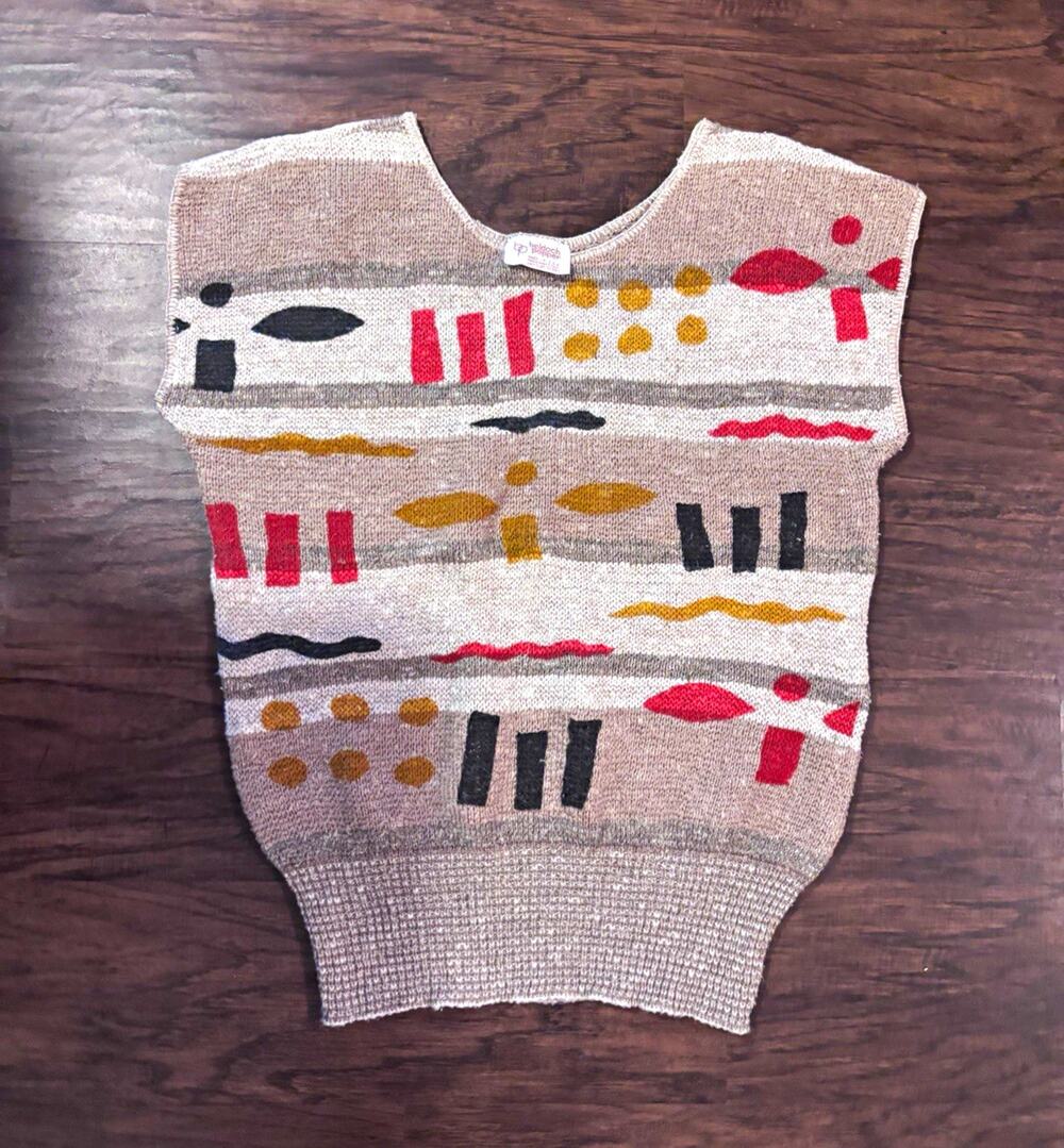Beldach Popper Women's M Beige Geometric Knit Sweater Vest Sleeveless Round